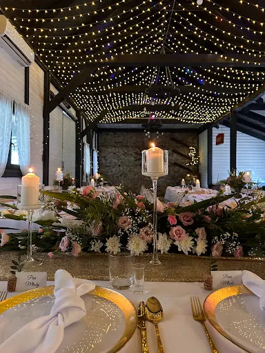 Andrzejówka Kielce (stodoła i domek)